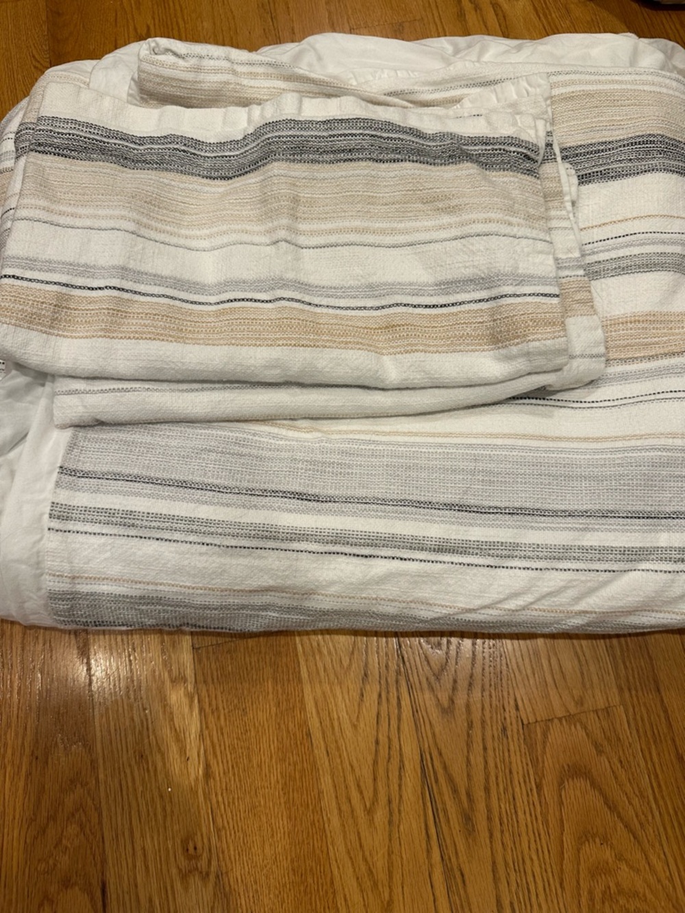 Pottery Barn Clayton Striped Duvet Cover & Matching Shams - Picture 7 of 10